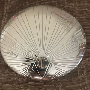 Charlotte Tilbury Highlighter